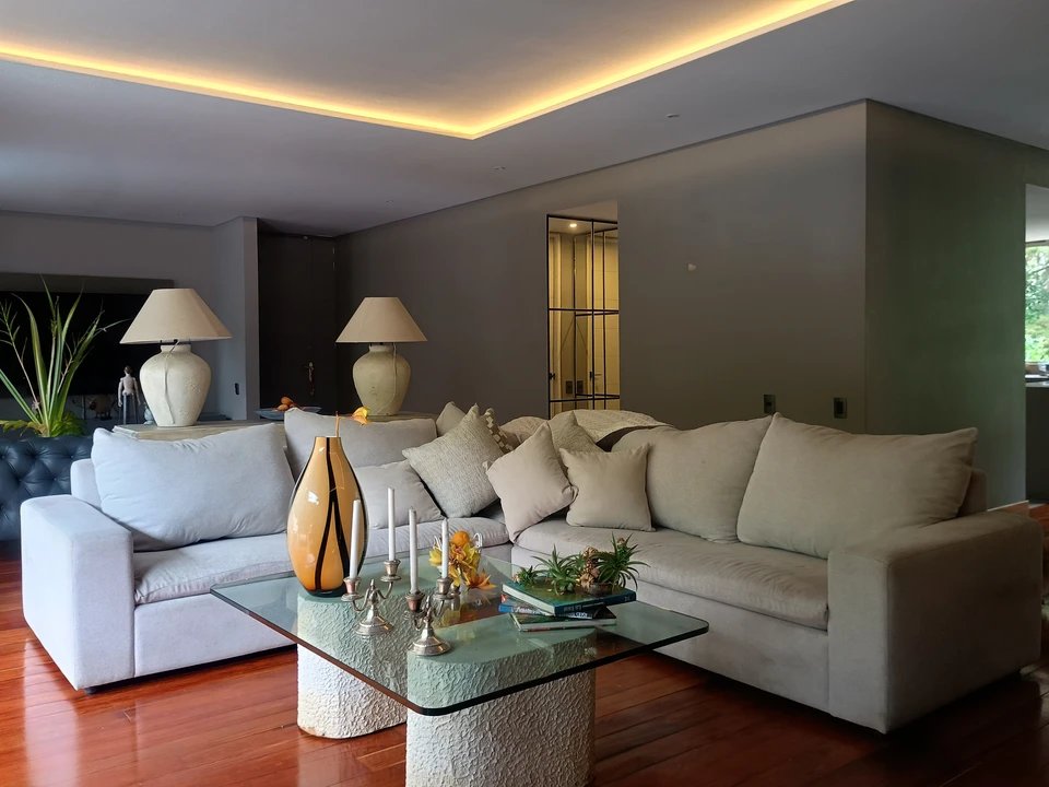 Apartamento en arriendo en El Tesoro, Medellín · foto 2 de 10