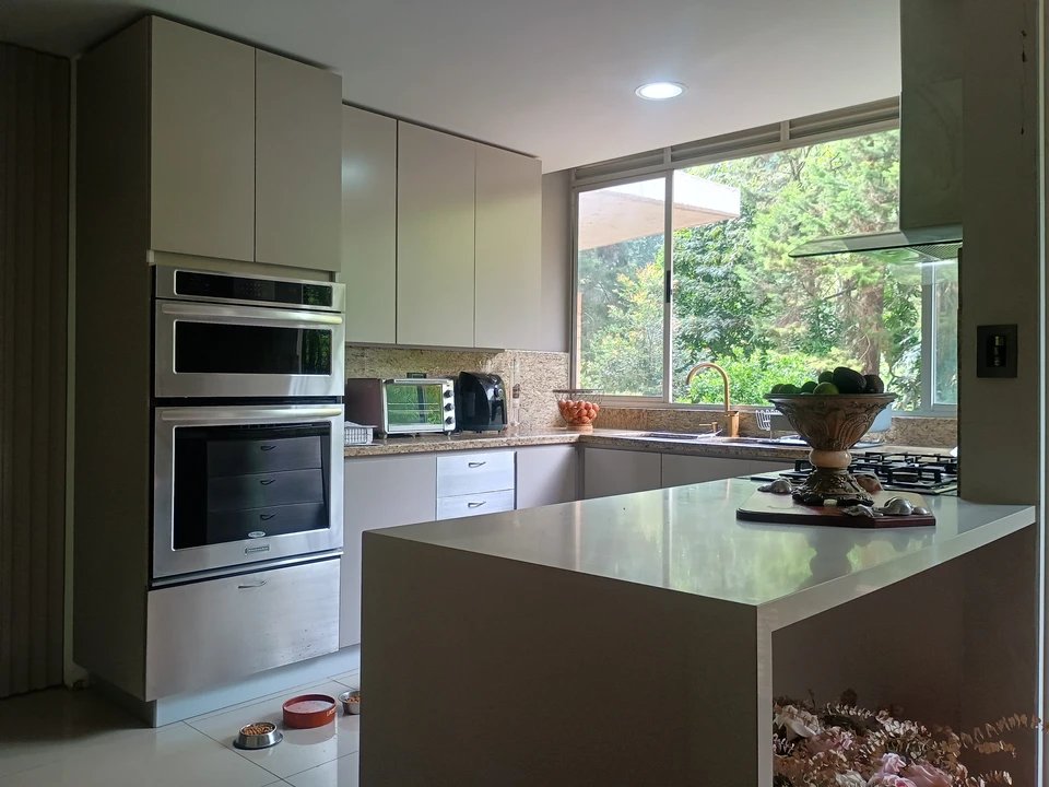 Apartamento en arriendo en El Tesoro, Medellín · foto 9 de 10