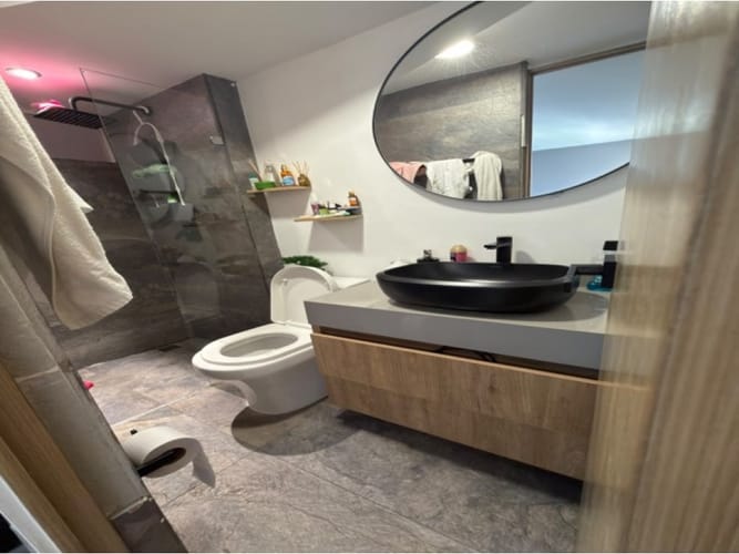 Apartamento de 2 alcobas en venta en Maria Auxiliadora, Sabaneta, 50 m² · foto 8 de 18