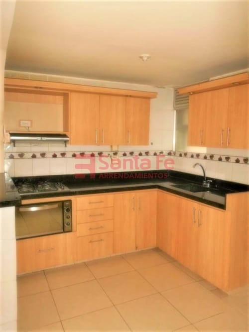 Casa de 5 alcobas en venta en Robledo, Medellín, 70 m² · foto 2 de 10