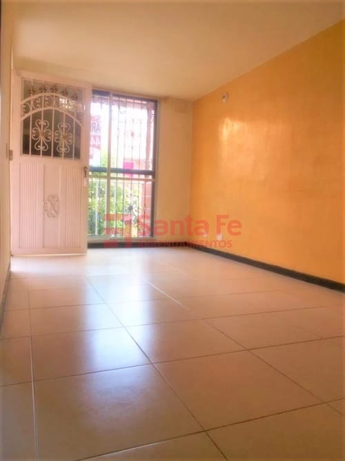 Casa de 5 alcobas en venta en Robledo, Medellín, 70 m² · foto 4 de 10