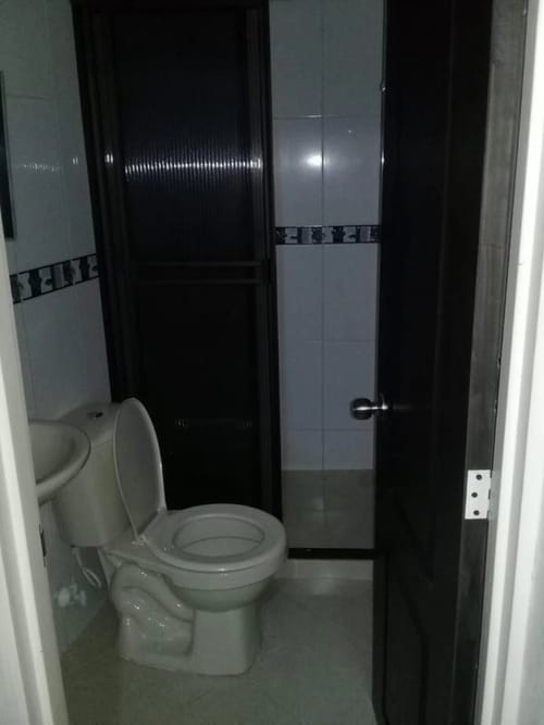 Casa de 8 alcobas en venta en Robledo, Medellín, 288 m² · foto 10 de 10