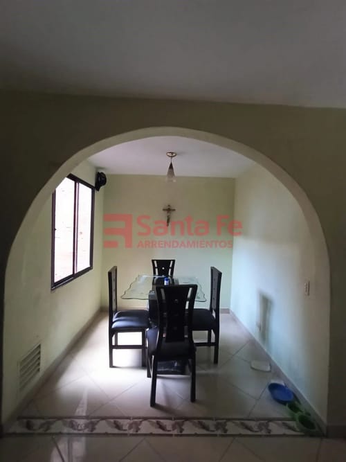 Casa de 6 alcobas en venta en Robledo, Medellín, 169 m² · foto 10 de 10
