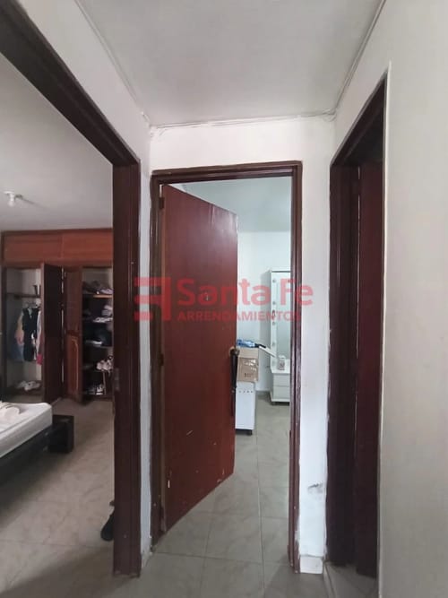 Casa de 18 alcobas en venta en Robledo, Medellín, 415 m² · foto 9 de 10