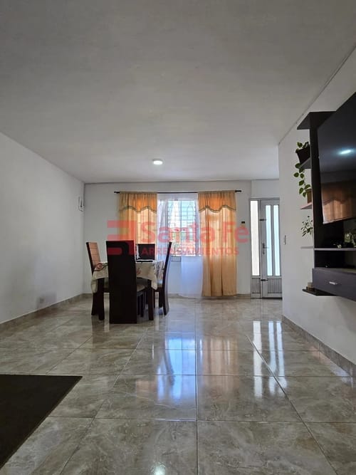 Casa de 5 alcobas en venta en Guayabal, Medellín, 160 m² · foto 3 de 10