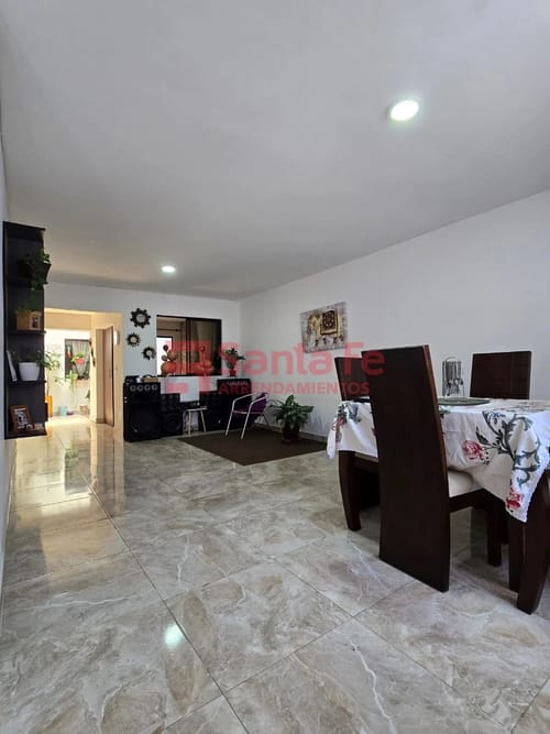 Casa de 5 alcobas en venta en Guayabal, Medellín, 160 m² · foto 4 de 10