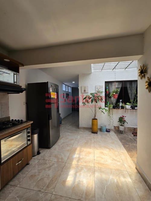 Casa de 5 alcobas en venta en Guayabal, Medellín, 160 m² · foto 8 de 10