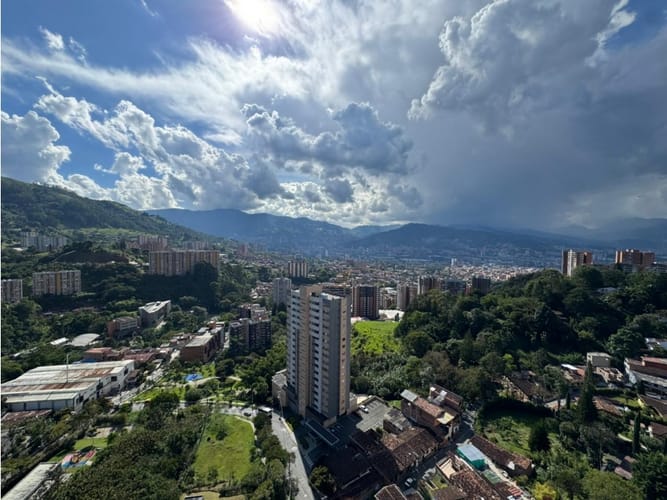 Apartamento en venta en La Independencia, Itagüí · foto 10 de 13