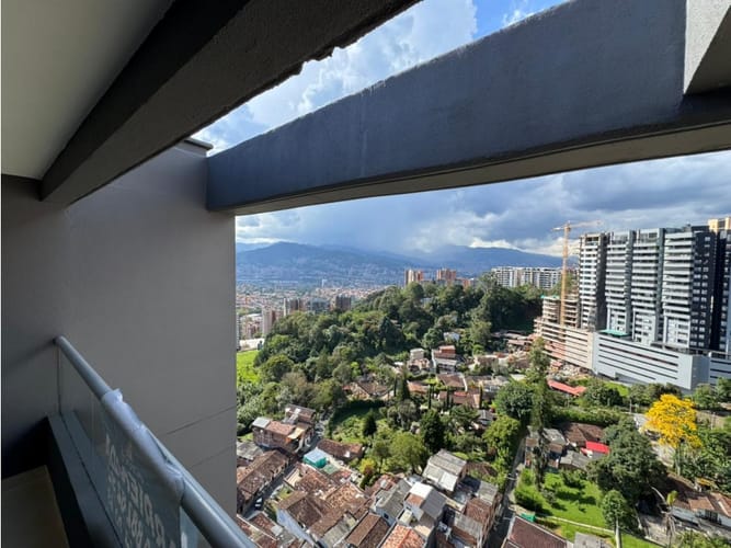 Apartamento en venta en La Independencia, Itagüí · foto 11 de 13