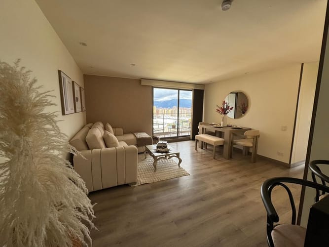 Apartamento de 3 alcobas en venta en Colina Campestre, Bogotá, 84 m² · foto 4 de 17