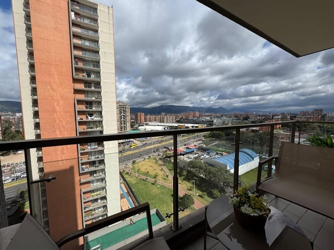 Apartamento de 3 alcobas en venta en Colina Campestre, Bogotá, 84 m² · foto 5 de 17