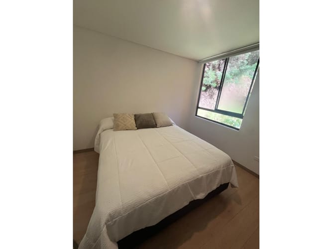 Apartamento de 2 alcobas en venta en La Independencia, Itagüí, 68 m² · foto 4 de 9