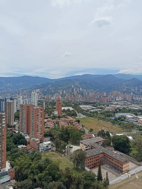 Apartamento en venta en Los Naranjos, Itagüí · foto 2 de 10