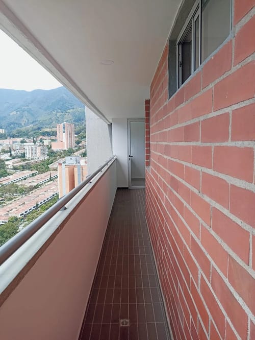 Apartamento en venta en Los Naranjos, Itagüí · foto 5 de 10