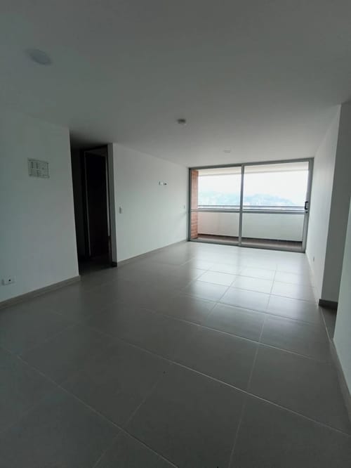 Apartamento en venta en Los Naranjos, Itagüí · foto 9 de 10