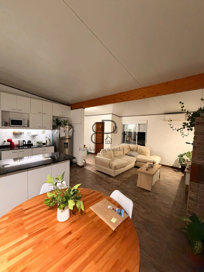 Alquiler Casa 2 Dormitorios Solymar con patio y cochera · Foto 5