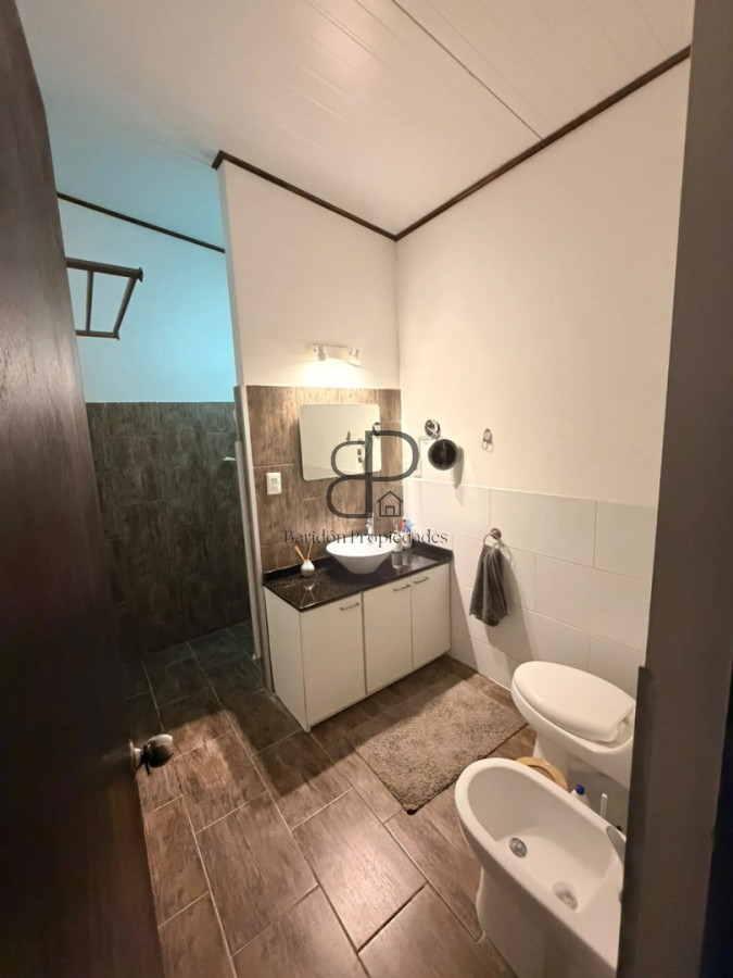 Alquiler Casa 2 Dormitorios Solymar con patio y cochera · Foto 11