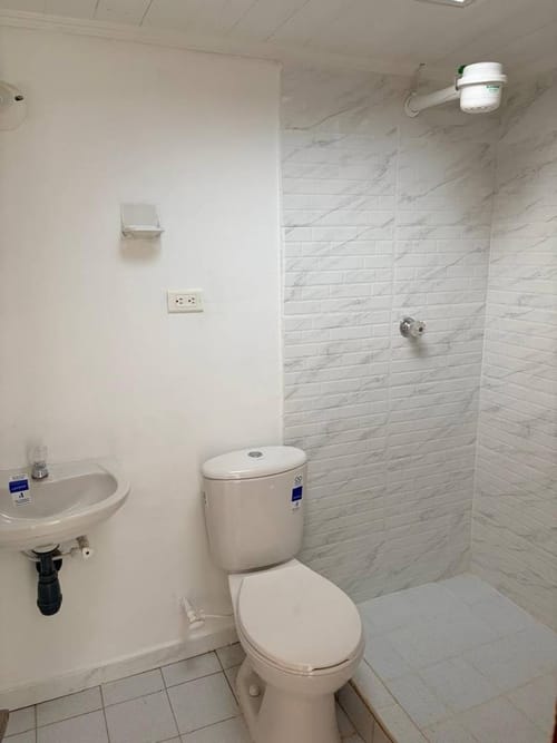 Casa de 6 alcobas en venta en La Estrada, Bogotá, 399 m² · foto 19 de 23