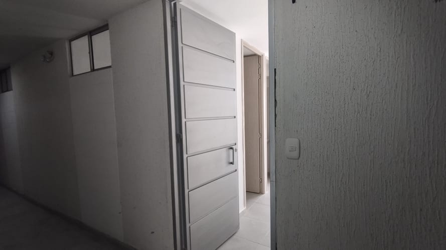 Apartamento de 2 alcobas en arriendo en Quebrada La Iglesia Ii, Bucaramanga, 58 m² · foto 2 de 24