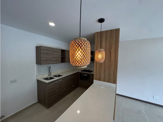 Apartamento de 3 alcobas en arriendo en Loma Del Escobero, Envigado, 110 m² · foto 7 de 24