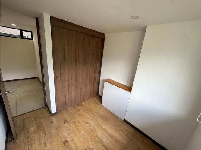Apartamento de 3 alcobas en arriendo en Loma Del Escobero, Envigado, 110 m² · foto 17 de 24