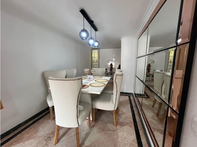 Casa de 3 alcobas en venta en Loma Del Indio, Medellín, 234 m² · foto 12 de 12