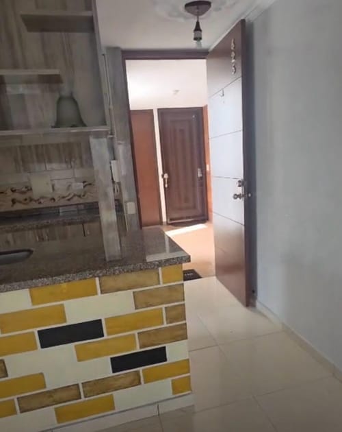 Apartamento de 3 alcobas en venta en Cr. Arboleda Campestre, Girón, 60 m² · foto 16 de 24