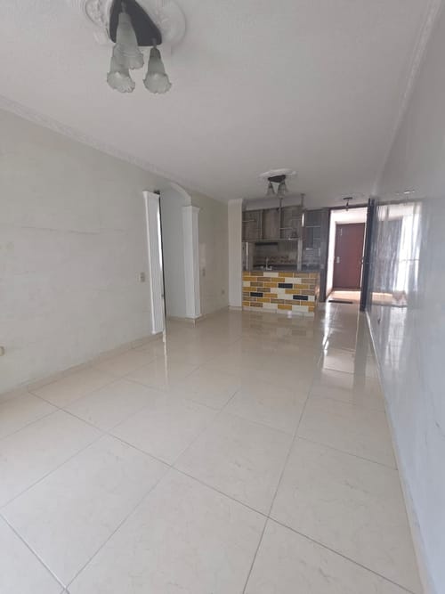 Apartamento de 3 alcobas en venta en Cr. Arboleda Campestre, Girón, 60 m² · foto 13 de 24