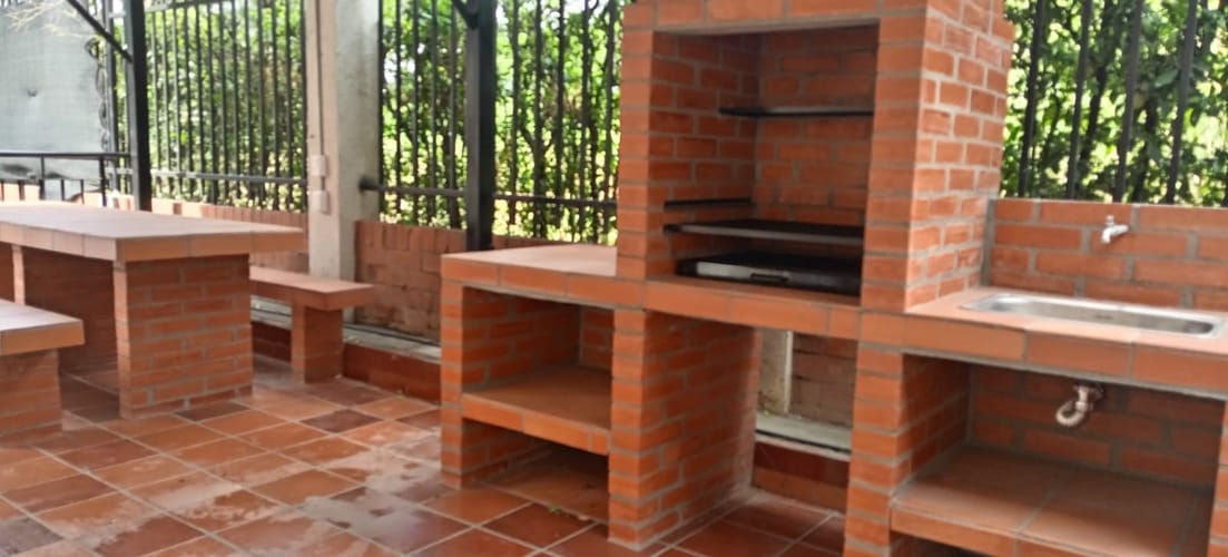 Apartamento de 3 alcobas en venta en Cr. Arboleda Campestre, Girón, 60 m² · foto 4 de 24
