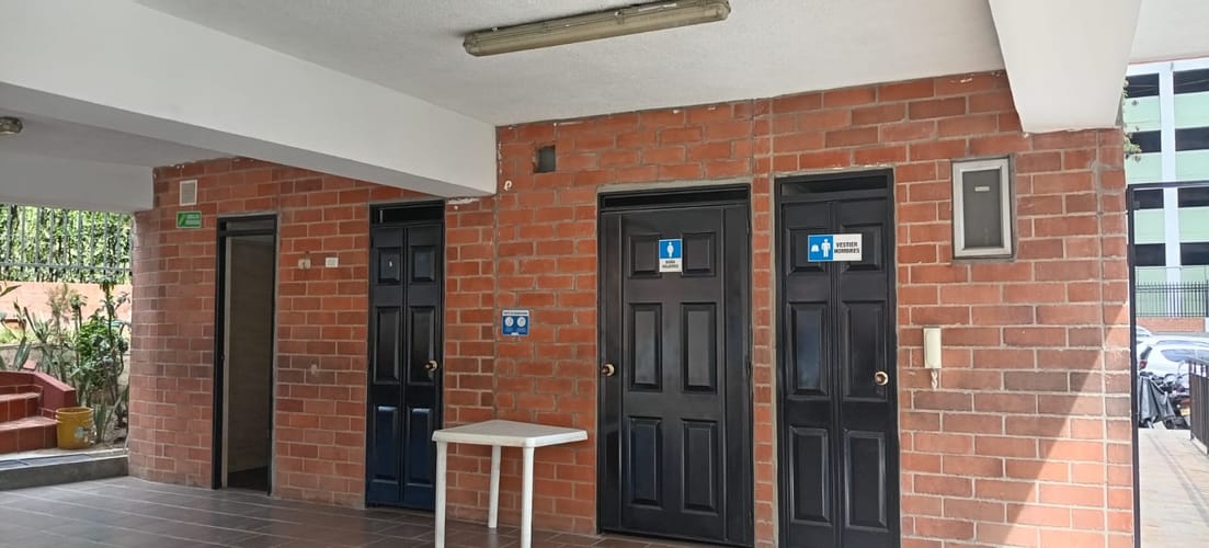 Apartamento de 3 alcobas en venta en Cr. Arboleda Campestre, Girón, 60 m² · foto 3 de 24