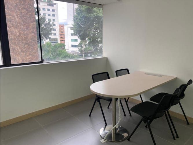 Oficina en arriendo en Milla De Oro, Medellín, 225 m² · foto 3 de 20
