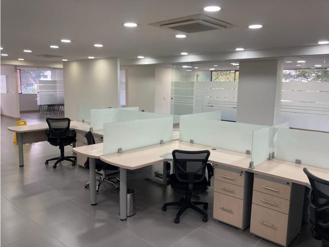 Oficina en arriendo en Milla De Oro, Medellín, 225 m² · foto 16 de 20