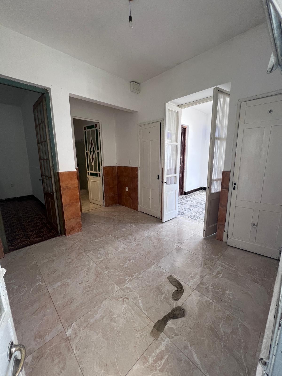 Alquiler de casa en Peñarol, con entrada para 2 autos, 2 dormitorios y patio · Foto 10