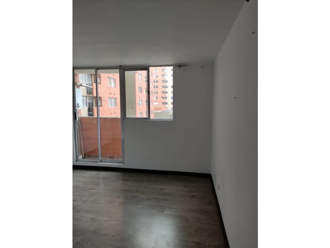 Apartamento de 3 alcobas en venta en La Prosperidad, Madrid, 67 m² · foto 2 de 11
