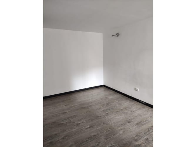 Apartamento de 3 alcobas en venta en La Prosperidad, Madrid, 67 m² · foto 9 de 11