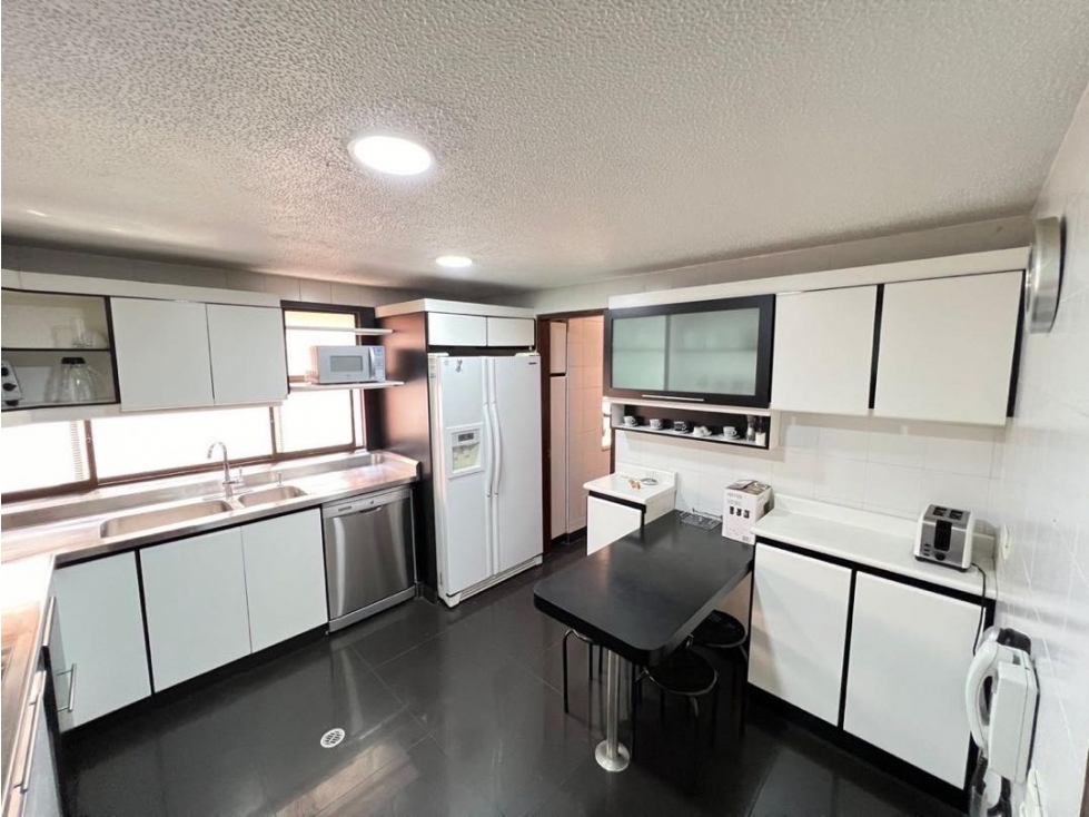 Apartamento en venta en Chico, Bogotá · foto 11 de 15