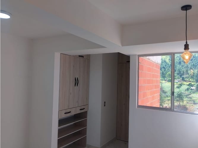Apartamento de 2 alcobas en venta en Niquia, Bello, 55 m² · foto 10 de 24
