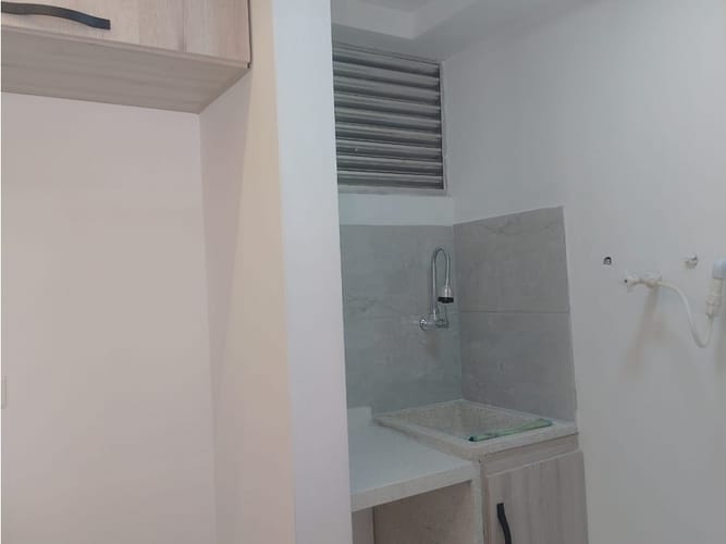 Apartamento de 2 alcobas en venta en Niquia, Bello, 55 m² · foto 14 de 24