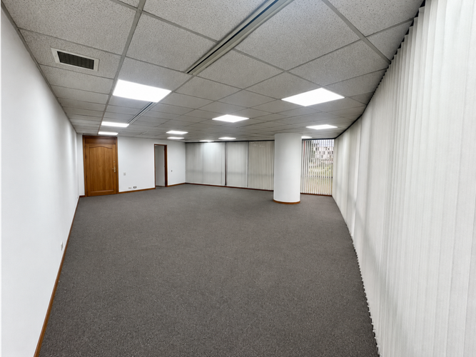 Oficina en venta en Ciudad Jardin, Cali, 61 m² · foto 4 de 12