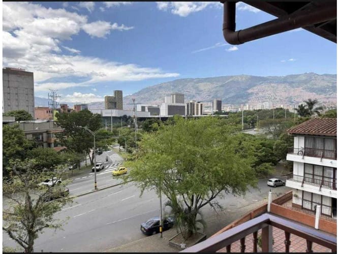 Apartamento de 3 alcobas en venta en Cerro Nutibara, Medellín, 144 m² · foto 14 de 18