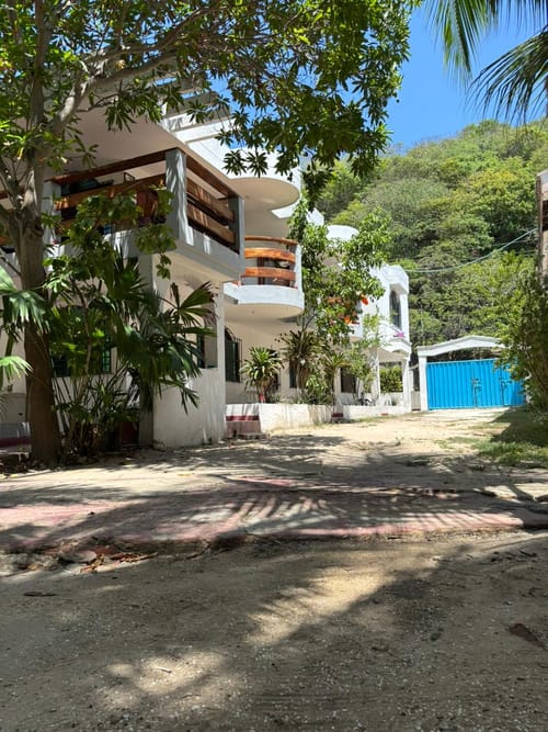 Edificio en venta en Salgar, Puerto Colombia, 750 m² · foto 2 de 10