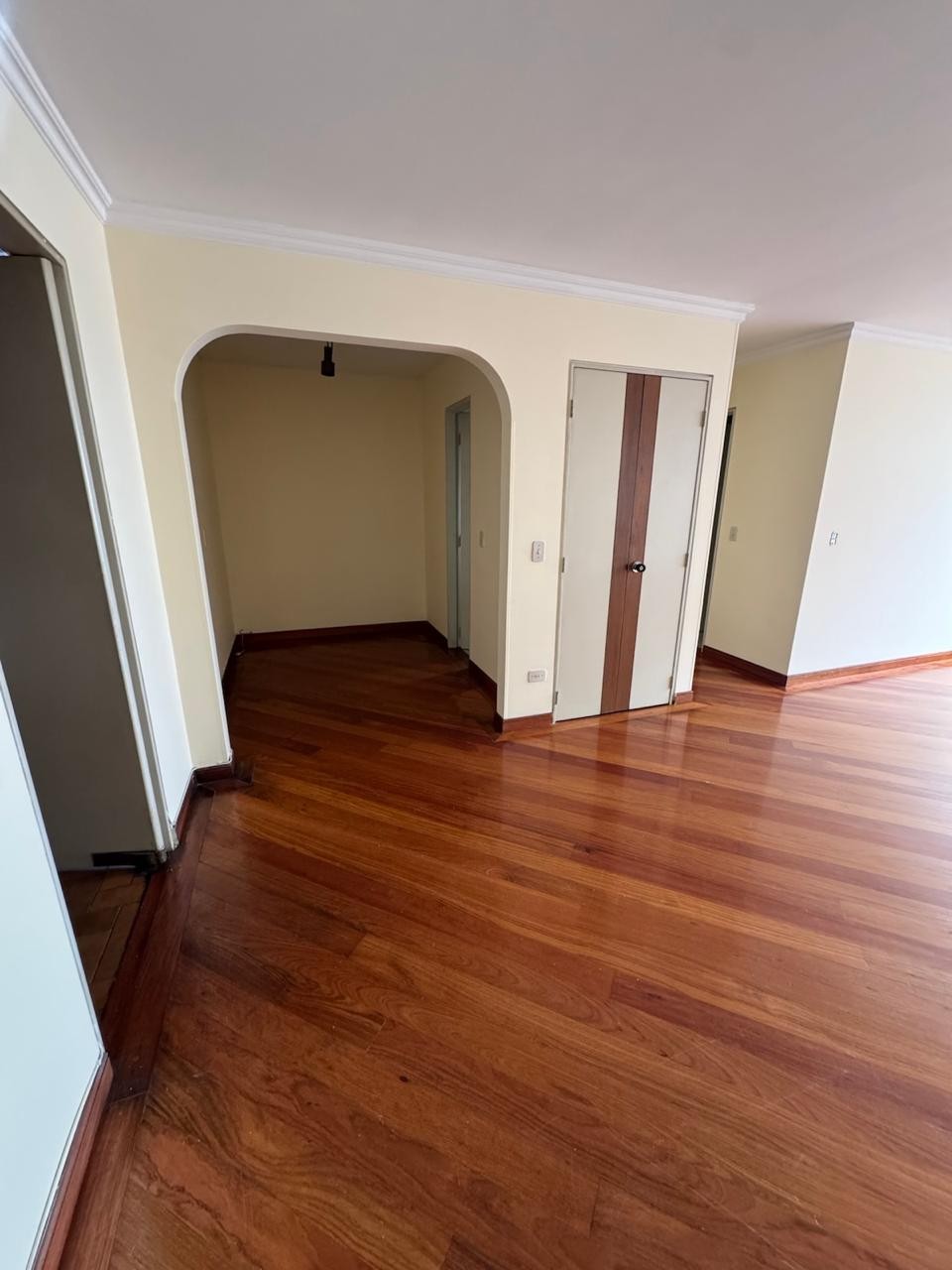 Apartamento en venta en Santa Barbara Central, Bogotá · foto 4 de 16