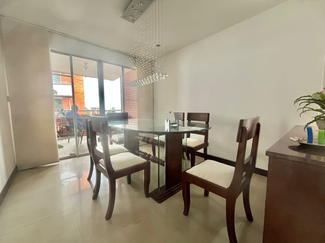 Apartamento de 3 alcobas en venta en Cristales, Cali, 135 m² · foto 5 de 24