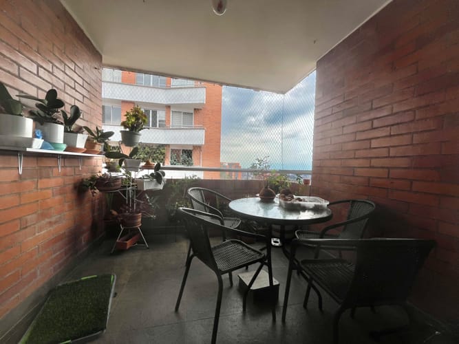Apartamento de 3 alcobas en venta en Cristales, Cali, 135 m² · foto 19 de 24