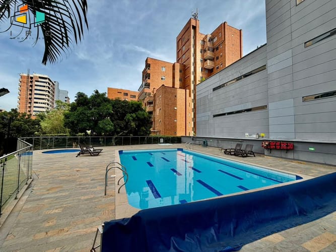 Apartamento de 3 alcobas en venta en El Poblado, Medellín, 111 m² · foto 21 de 24