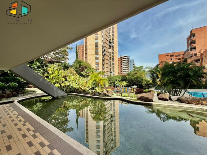 Apartamento de 3 alcobas en venta en El Poblado, Medellín, 111 m² · foto 23 de 24