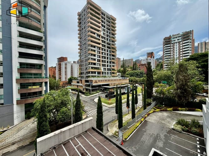 Apartamento de 3 alcobas en venta en El Poblado, Medellín, 111 m² · foto 20 de 24