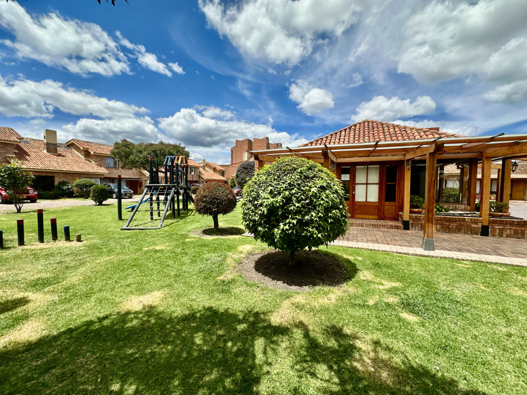 Casa en venta en Bachue, Chía · foto 2 de 24