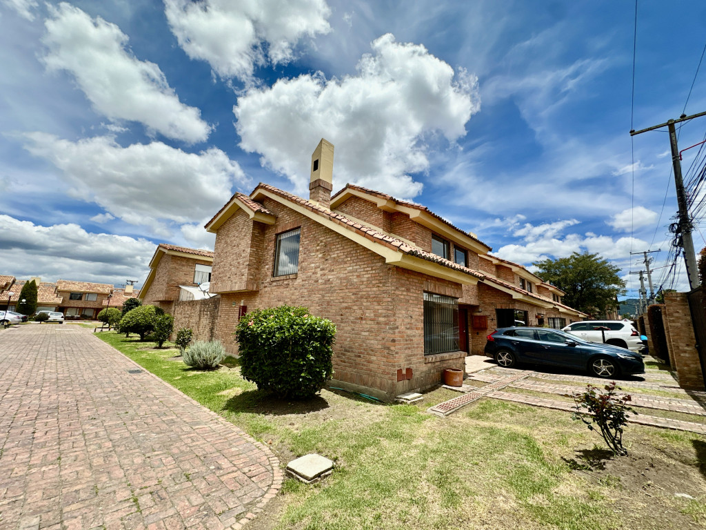 Casa en venta en Bachue, Chía · foto 4 de 24