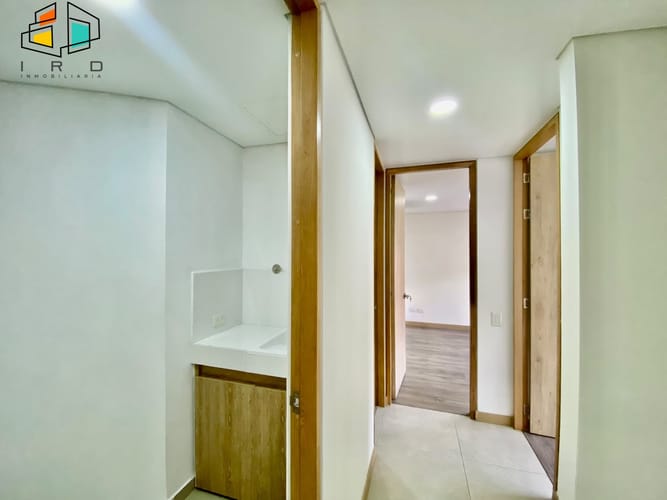 Apartamento de 2 alcobas en arriendo en Asomadera No.2, Medellín, 65 m² · foto 8 de 24